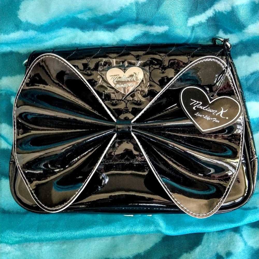 🖤 Live Life Fun Signature Bag, Black